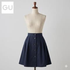 상태좋음 GU 전면 버튼 플레어 스커트 네이비 M 면 나일론 뒤 고무