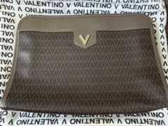 VALENTINO クラッチバッグ Vロゴ ブラウンのサムネイル