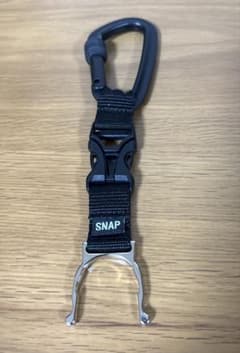 SNAP GEAR　カラビナ　ペットボトルホルダー　ブラックのサムネイル