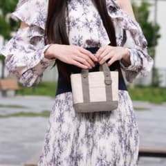 ⭐︎グレージュ⭐︎【2WAY】帆布のミニショルダートート　スマホが入る小さめバッグのサムネイル