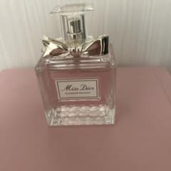 Miss Dior 香水のサムネイル