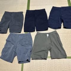 ユニクロ　メンズ ハーフ・ショートパンツ 5点セット まとめ売りのサムネイル