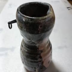 陶器 花瓶 一輪挿し 吊り下げ式 鉄製金具付きのサムネイル