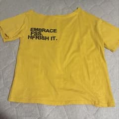 SHEIN ロゴプリント 半袖Tシャツ イエロー オフショルダーのサムネイル