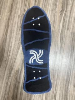 ラグ・カーペット challenger skateboard rug gallery1950 challenger skateboard rug gallery1950 - メルカリ