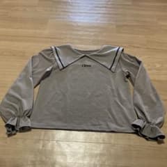 女児長袖シャツ　150サイズ　色ブラウンのサムネイル