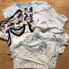 肌着 ロンパースのサムネイル