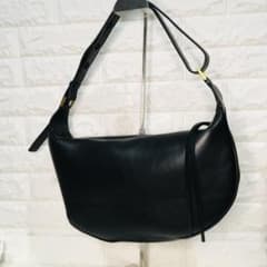 極美品】ZARA ブラック ショルダーバッグ ハーフムーン レザー - メルカリ