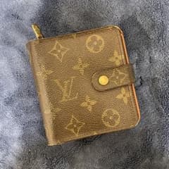 LOUIS VUITTON モノグラム コンパクトジップ 二つ折り財布のサムネイル