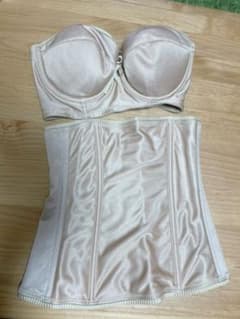 中古　ブライダルインナー ビスチェブラセットのサムネイル