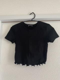 ZARA ショート丈 へそ出し Tシャツのサムネイル