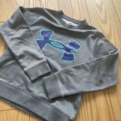 UNDER ARMOUR トレーナー YSM グレー　130㎝のサムネイル