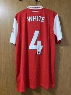 22/23アーセナルユニフォーム　#4ホワイト直筆サイン入り　アーセナル公式 22/23アーセナルユニフォーム #4ホワイト直筆サイン入り
