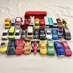 トミカ　カーズ　トーマス　100台以上まとめ売り　（廃盤レア含む） 廃盤・レア含む) カーズ トミカ まとめ売り 28台！！ | Compre na