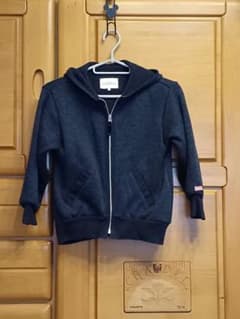 ☆green label relaxing　ネイビー　ニットパーカー　125☆のサムネイル