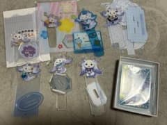 ルンルン　アクスタ　まとめ売りのサムネイル