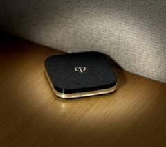 と*い様 クレドポーボーテ プードルコンパクトエサンシエルn(容器のみ)のサムネイル