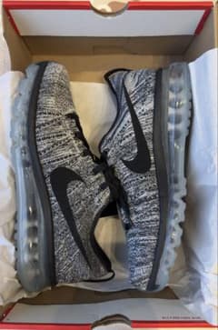 NIKE FLYKNIT MAX 620469-105のサムネイル