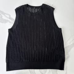 UNIQLOメッシュクルーネックショートセーター（ノースリーブ）のサムネイル