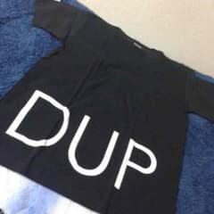 黒のTシャツのサムネイル