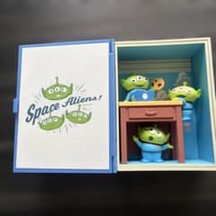 さ*ひ様 POP MART Toy Story Andy's Room ③のサムネイル