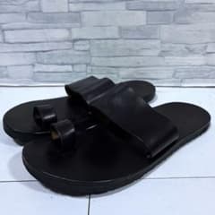 極美品 JUTTA NEUMANN CAICOS トングサンダル D7 黒 極美品 JUTTA NEUMANN CAICOS トングサンダル D7 黒 - メルカリ