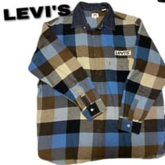 【買って損なし】とてもかわいいLEVI'Sシャツのサムネイル