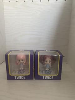 TWICE フィギュアのサムネイル