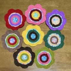 かぎ針編みレトロなお花のコースター 8枚セット - メルカリ