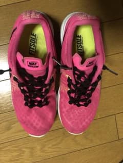 NIKE FURY ランニングシューズ ピンクのサムネイル