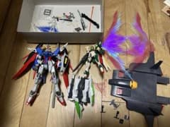 MG デスティニー HGBF ウイングガンダムフェニーチェ等 組み立て済のサムネイル