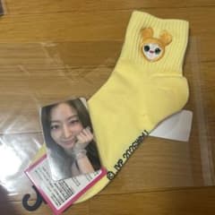 TWICE x Shimamura Jihyo Jibury Socks + Bonus Photocard