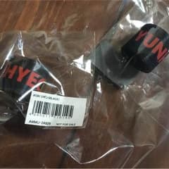 iKON リボン 黒 ユニョンのサムネイル