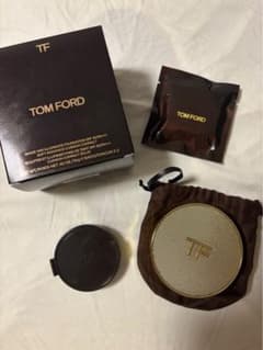 TOM FORD クッションファンデーション SPF 45のサムネイル