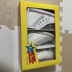 FirstStarConverse ベビーシューズ靴下セット　14cm新品未使用のサムネイル