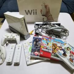 Nintendo Wii 本体、コントローラー、ソフト、箱付きのサムネイル