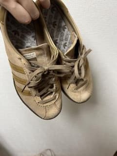 adidas TOBACCOのサムネイル