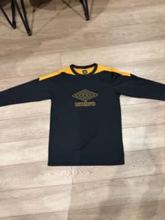 umbro 長袖Tシャツ M 黒/オレンジのサムネイル
