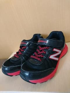 17cm＊ニューバランス＊KV330BRY＊黒×赤のサムネイル