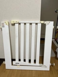 カトージ　ベビーゲート　ホワイトのサムネイル