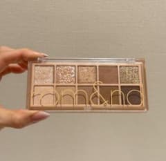 ロムアンド アイシャドウ パレット 02のサムネイル