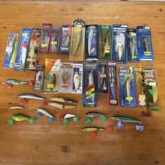 昔のルアーセット 33個　まとめ売りのサムネイル