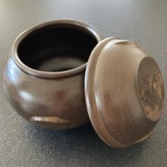 韓国オンギ　韓国工芸　甕　壺　キムチの壷のサムネイル