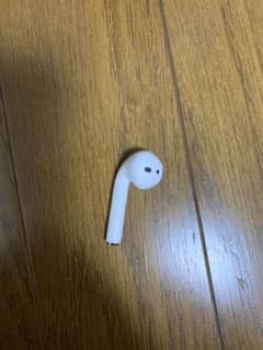 AirPods 左のサムネイル