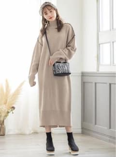 モックネックステッチ入りニットワンピース[iz257]のサムネイル