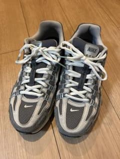 Nike Ｐ6000スニーカー グレー24.5のサムネイル