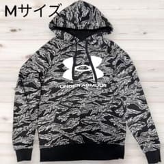 UNDER ARMOUR 迷彩柄 Mサイズ パーカーのサムネイル
