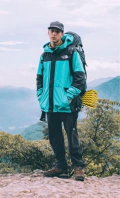 THE NORTH FACE BEAMS マウンテンパーカーのサムネイル