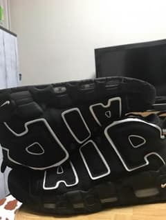 つつけん様専用NIKE air more uptempo 訳あり 27.5のサムネイル