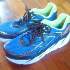 HOKA ONEONE CLIFTON3のサムネイル